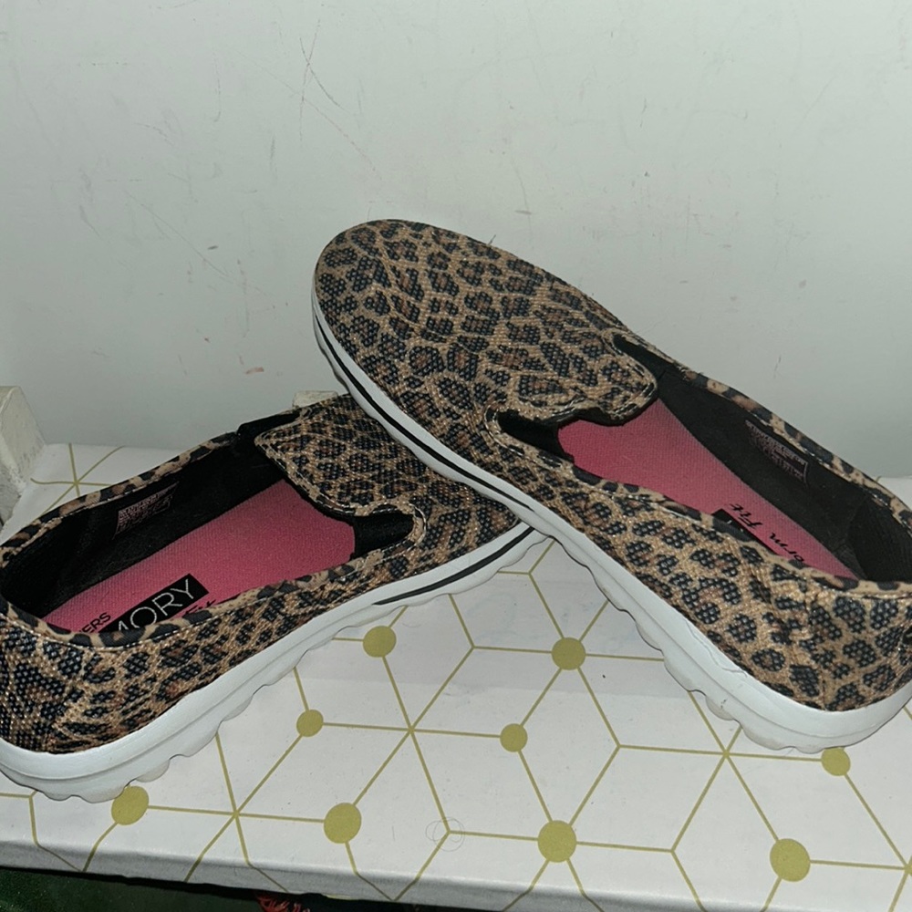 COPY - Sketchers Memory Form Fit